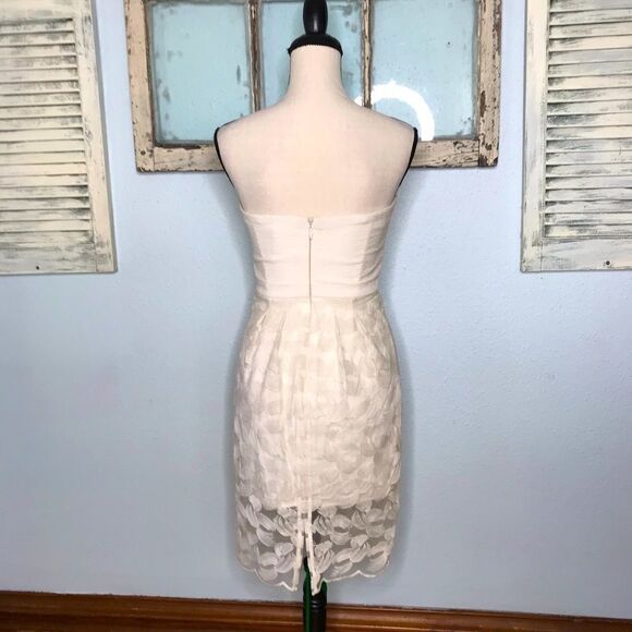 Gorgeous BCBGMAXAZRIA Strapless Dress - Picture 2 of 16